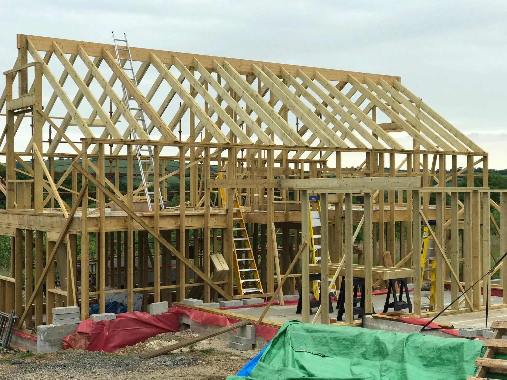 9x2 Timber Joist (45x220mm) - Image 3