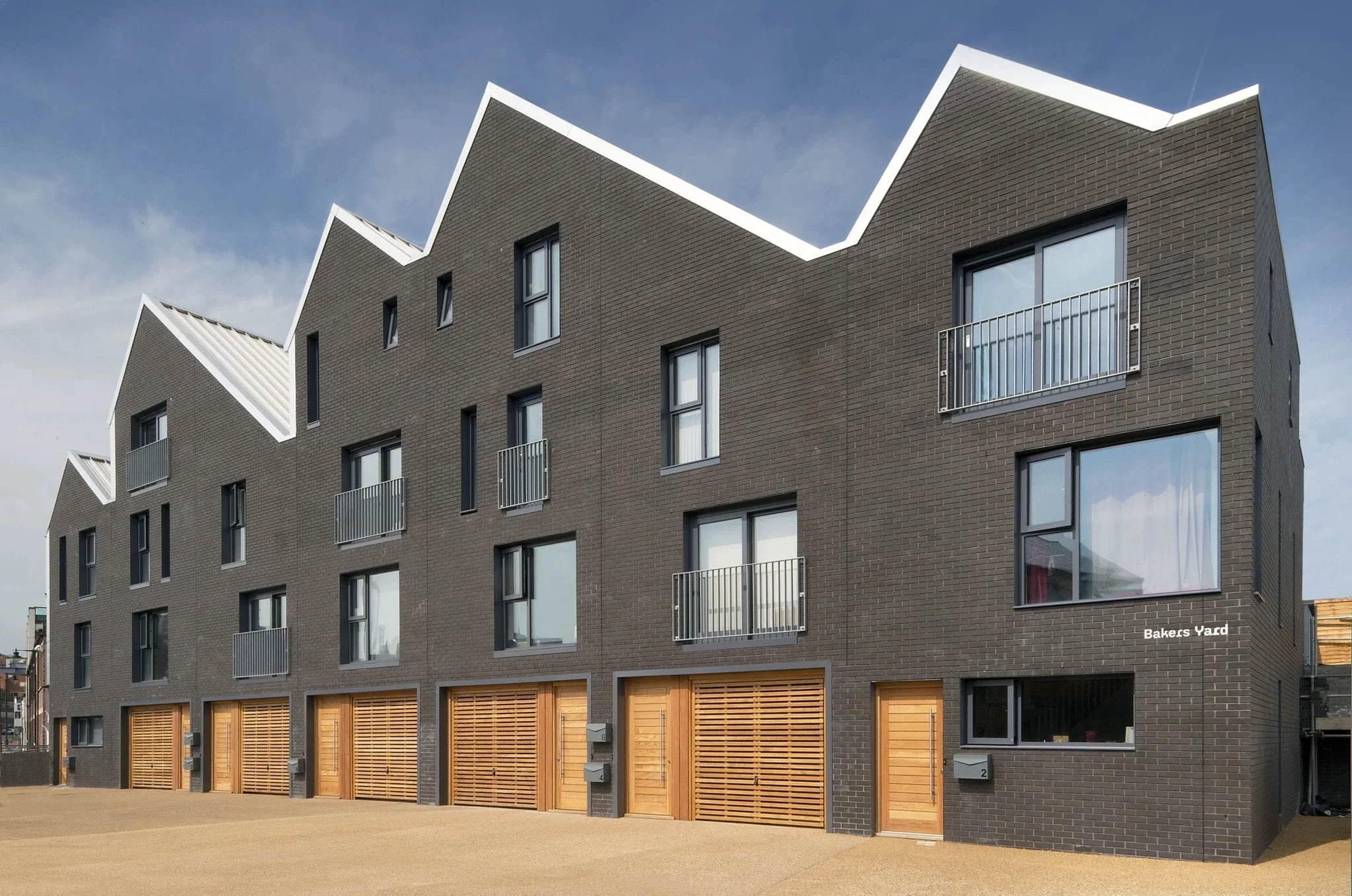 Carlton Black Smooth Brick 65mm - Image 9