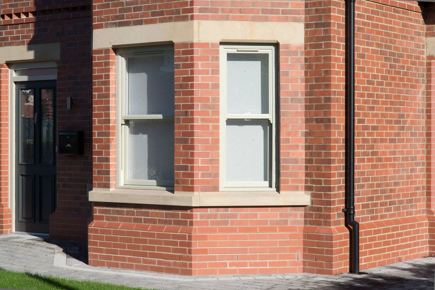 Carlton Clayburn Civic Brick 73mm - Image 2