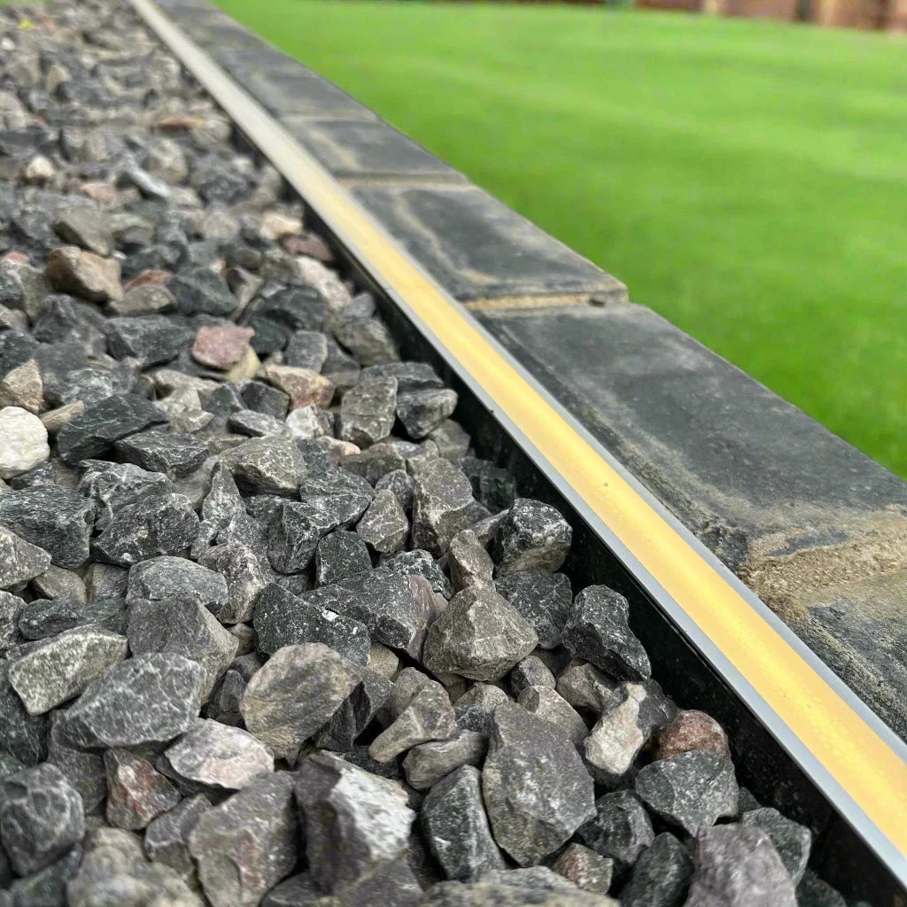 BorderFlex Professional Grade Flexible Lawn Edging for Clean Lawn Borders and Garden Beds - Image 6