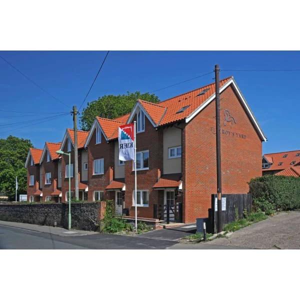 Ibstock Thakeham Red Multi Brick 65mm Pack of 475 - Image 7