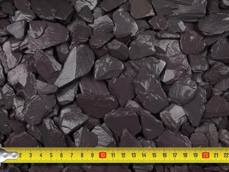 Midnight Blue Slate Chippings 20mm - 800kg Bulk Bag - Image 3