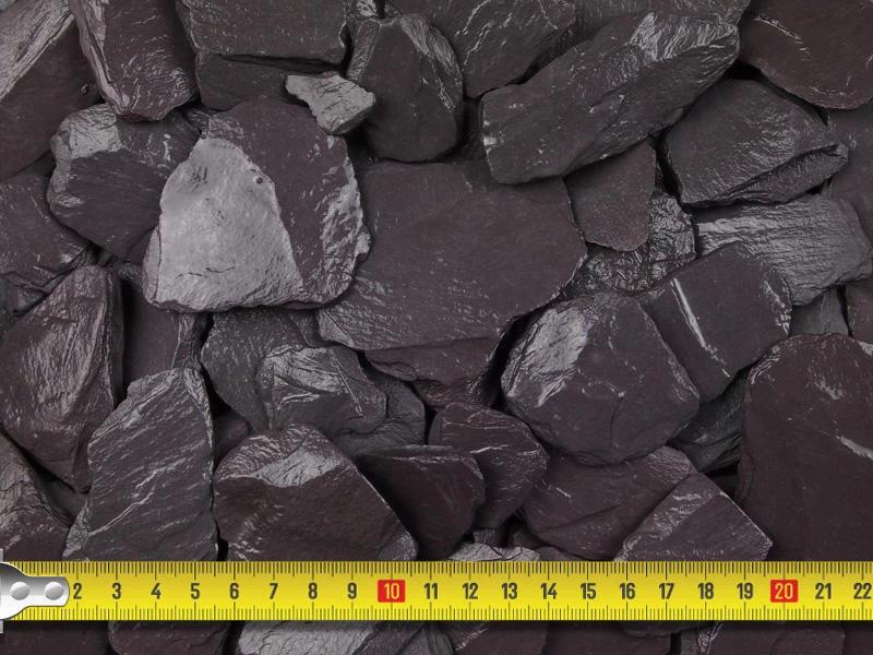 Midnight Blue Slate Chippings 40mm 25/50 20kg Bags - Image 3